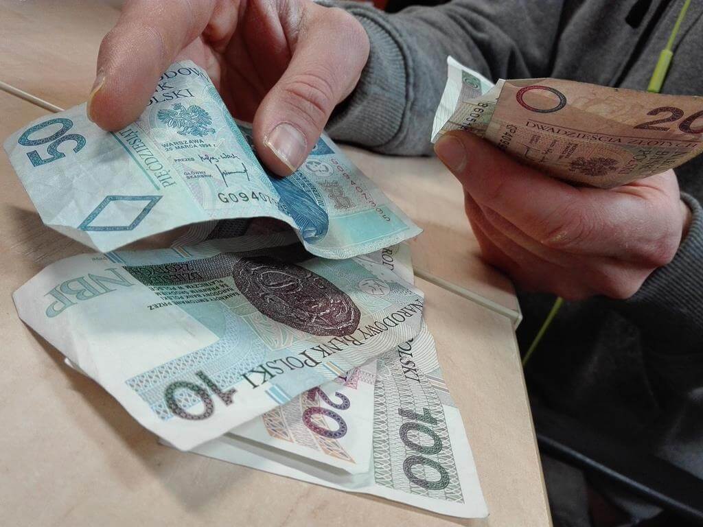 Зарплата нетто в трудовом договоре в Польше Профрекрутингцентр